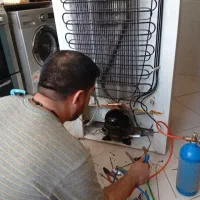 تعمیرات انواع  یخچال فریزرخانگی صنعتی ماشین لباسشو