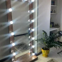 آینه چوبی چراغ دار نو نو