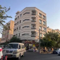 واحد مناسب باشگاه ورزشی بر فرجام