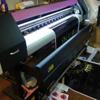 کارت ویزیت بنر برچسب شبرنگ استیکر تراکت هولوگرام