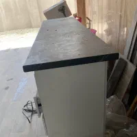 یک عدد کانتر ( جزیره ) عرض صفحه کابینت ۶۵ طول ۲۱۰