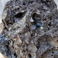 سنگ شبیه شهاب سنگ