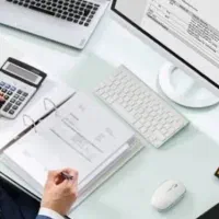 حسابدار خانم تک شیفت