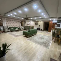 آپارتمان* ۱۸۶ متری * تک واحدی* نوساز