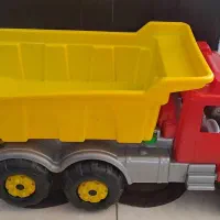سه عدد اسباب بازی بزرگ