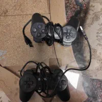یک جفت دسته بازی کامپیوتر و پلی استیشن