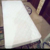 مقداری وسیله بفروش میرسد