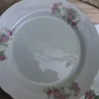 سه دست چینی گل سرخی سالم