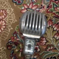 میکروفن قدیمی آمریکایی