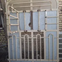 در و پنجره کار کرده