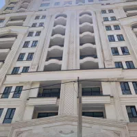 واحد 90 متری/ رو به نما/خوش نقشه و شیک