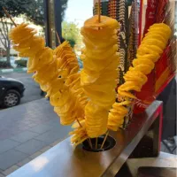 صندوقدار و کمک صندوق دار