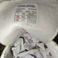 کتونی درحدنو سایز ۳۹