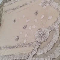 رو تختی و رو بالشی مخمل.سه بعدی برجسته
