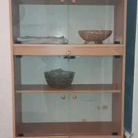 ویترین کتابخانه در حد کاملا نو