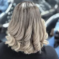 رنگ و لایت با قیمت استثنایی