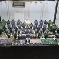 گالری طلا سیاوش . کپشن بخون