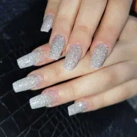 کاشت ناخن با ژل400
