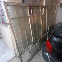 درب و پنجره آهنی