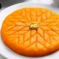 انواع حلوای  سه آرد ، هویج ، کدو حلوایی ، شیر