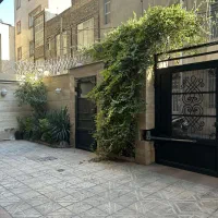 50متر10ساله با پارکینگ آسانسوربالکن دسترسی بینظیر