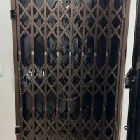 پنجره و درب آکاردئونی کشویی تزئینی برای منزل مغازه