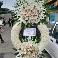 تاج گل ترحیم و تبریک در بازار گل بهشت زهرا