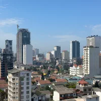 تنها زمین ۷۰۰متری با بر۲۳ کاربری بلند مرتبه سازی