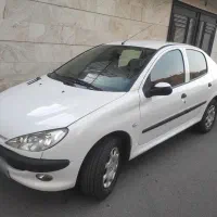 خودرو ۲۰۶ صندوق دار بی رنگ در حد خشک