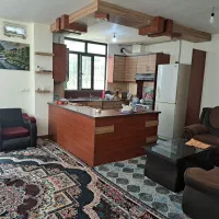 اجاره آپارتمان حیاطدار۹۰ متری راه مستقل