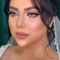 خدمات میکاپ عروس همراه آموزش
