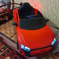 ماشین برقی.اسباب بازی