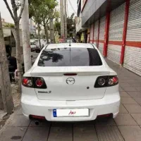 ماشین مزدا ۳ قدیم تیپ ۳ رنگ سفید خودرو فول آپشن