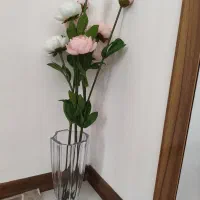 گلدان کریستال عالی با گل مصنوعی لمسی