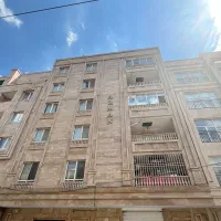 آپارتمان ۱۴۰ متری  / رفیعی / فول / معاوضه