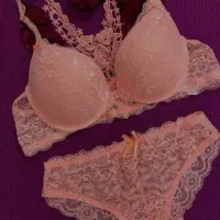 شورت وسوتین