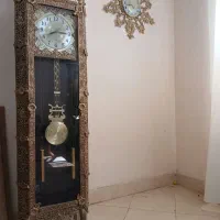 ساعت دیواری و ساعت ایستاده