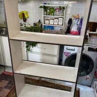 کتابخانه وجای گلدون و لوازم