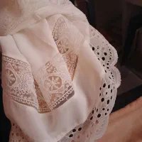 دامن پایینش دانتل . گیپور
