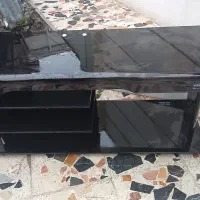 میز تلوزیون شیشه ای