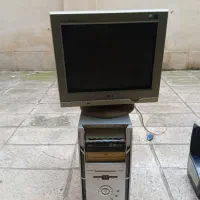 کیس کامپیوتر و مانیتور