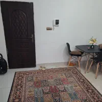 سوئیت ۵۰متری  و حیاط خلوت