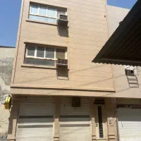 مغازه همراه با دو واحد