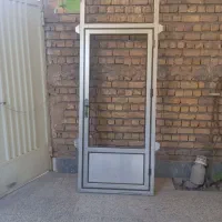 درب و پنجره آلومینیوم دست دوم