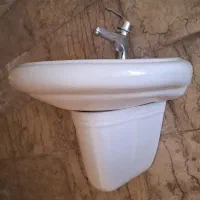 روشویی به همراه شیر