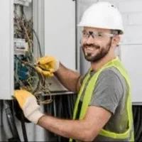 استخدام برقکار و تاسیسات