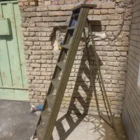 نردبون آهنی 7 پله