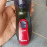 سه تیغ فیلیپس به همراه خط زن نو نو بدون استفاده