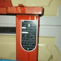 باسکول سنگی ۲۰۰کیلویی درحد نو