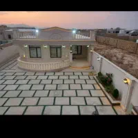 منشی وکارمند فروش